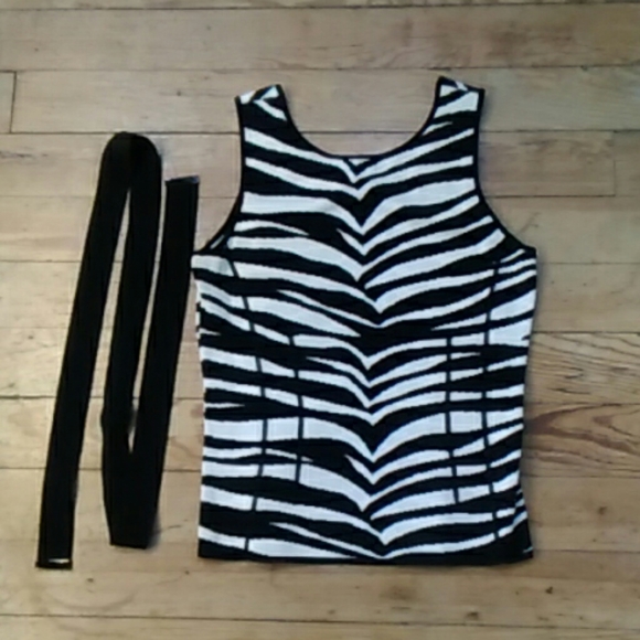 Pre-owned Carlisle Two Piece Knit Jacket and Tank - Picture 6 of 7